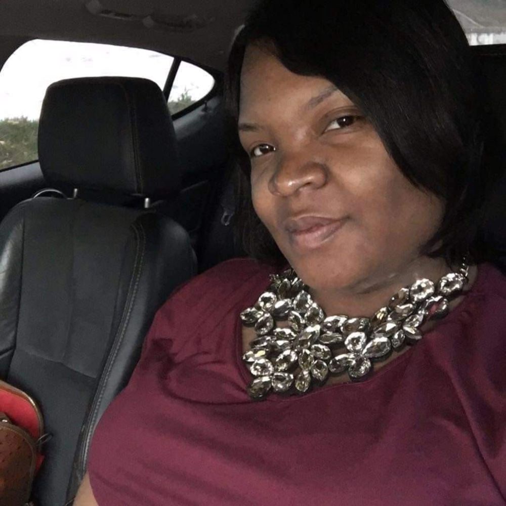 Meet your Posher, Renee